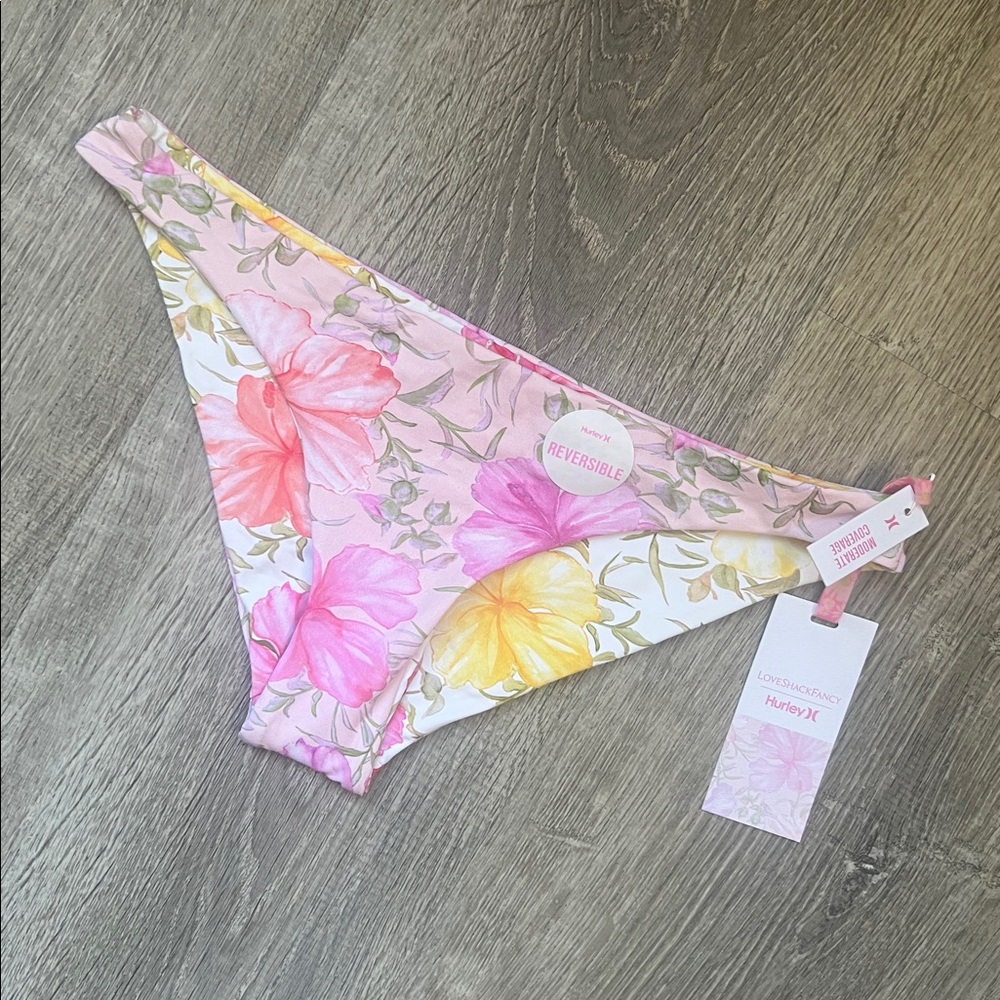 LOVE SHACK FANCY/ HURLEY 👙
HIBISCUS BIKINI BOTTOM
